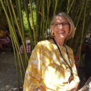 Sissi-guide-Giverny-Passages-Secrets.jpg Sissi-guide-Giverny-Passages-Secrets